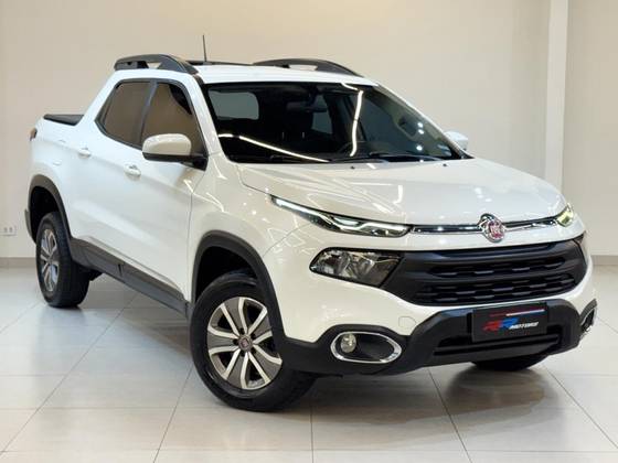 FIAT TORO 1.8 16V EVO FLEX FREEDOM AT6 FIAT TORO 1.8 16V EVO FLEX FREEDOM AT6